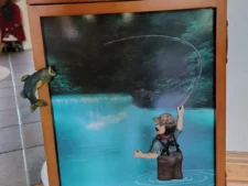 Fish cabinet